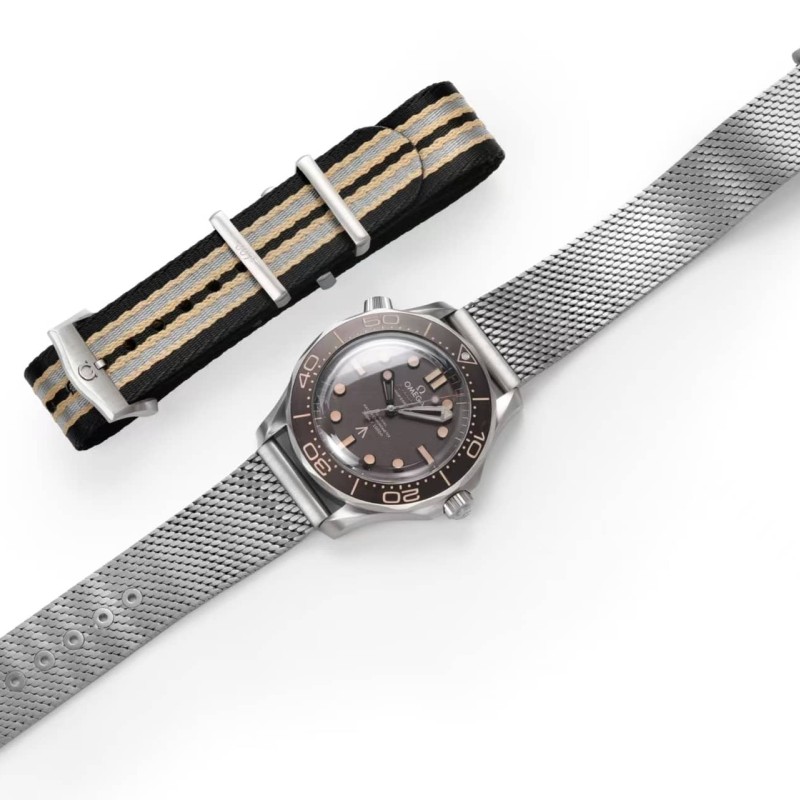 OMEGA Seamaster James Bond Diver 300M 007 Edition