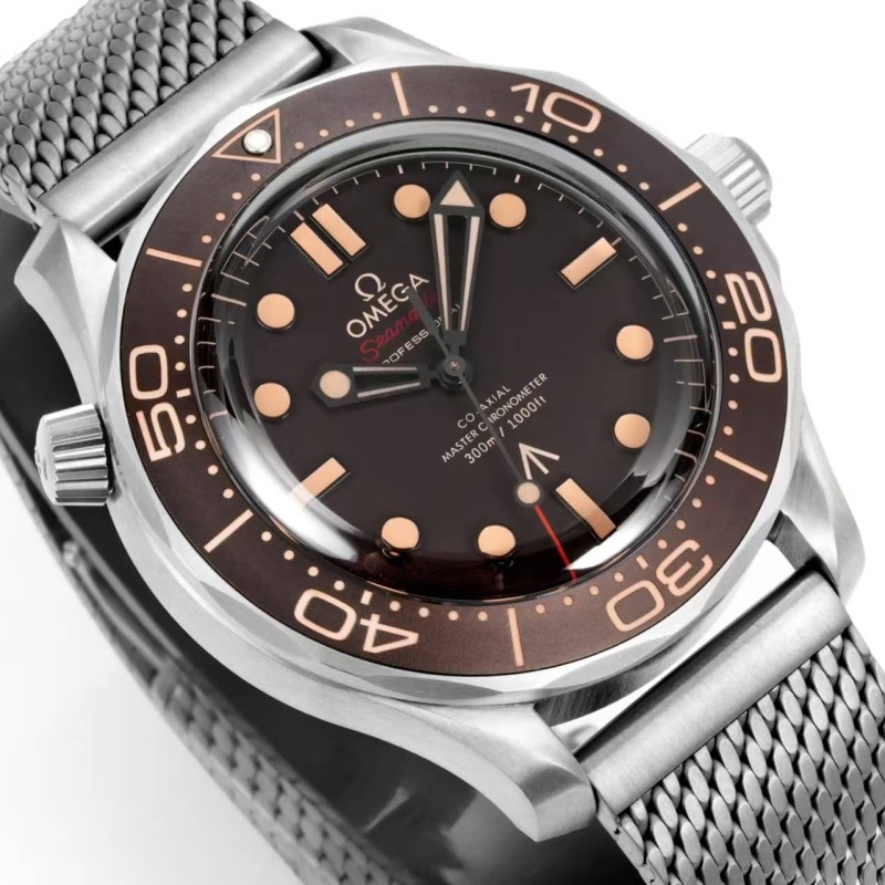 OMEGA Seamaster James Bond Diver 300M 007 Edition