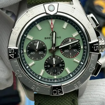 Breitling Avenger B01 Chronograph 44 AB0147101L1X1 Replica - Green Dial