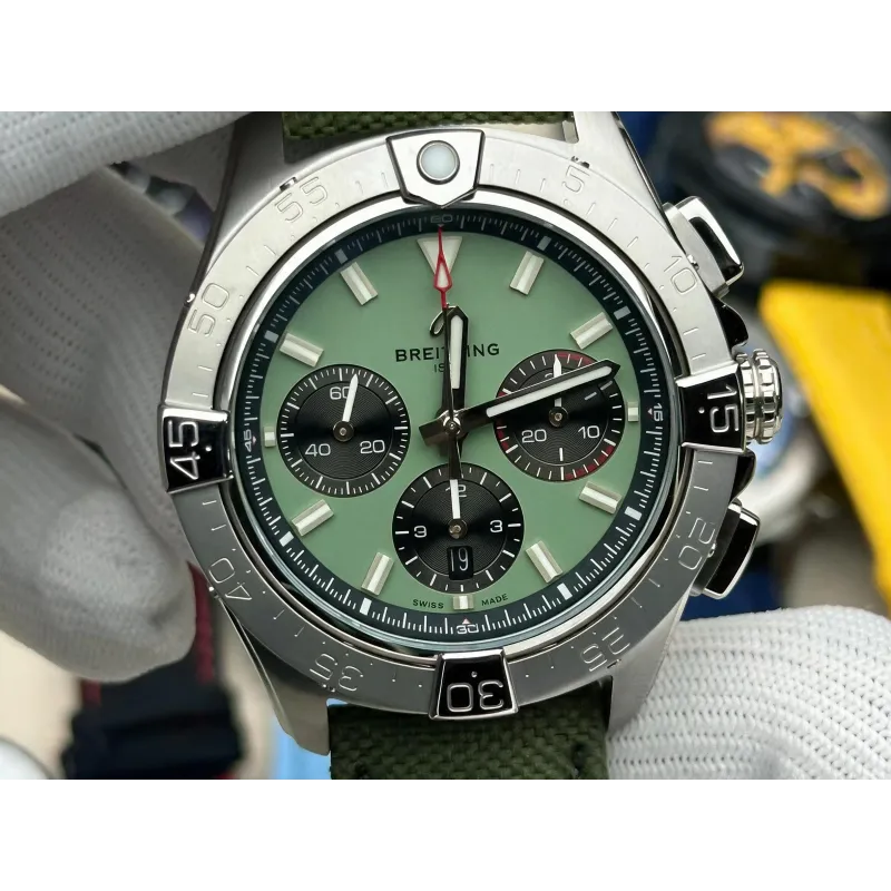 Breitling Avenger B01 Chronograph 44 AB0147101L1X1 Replica - Green Dial