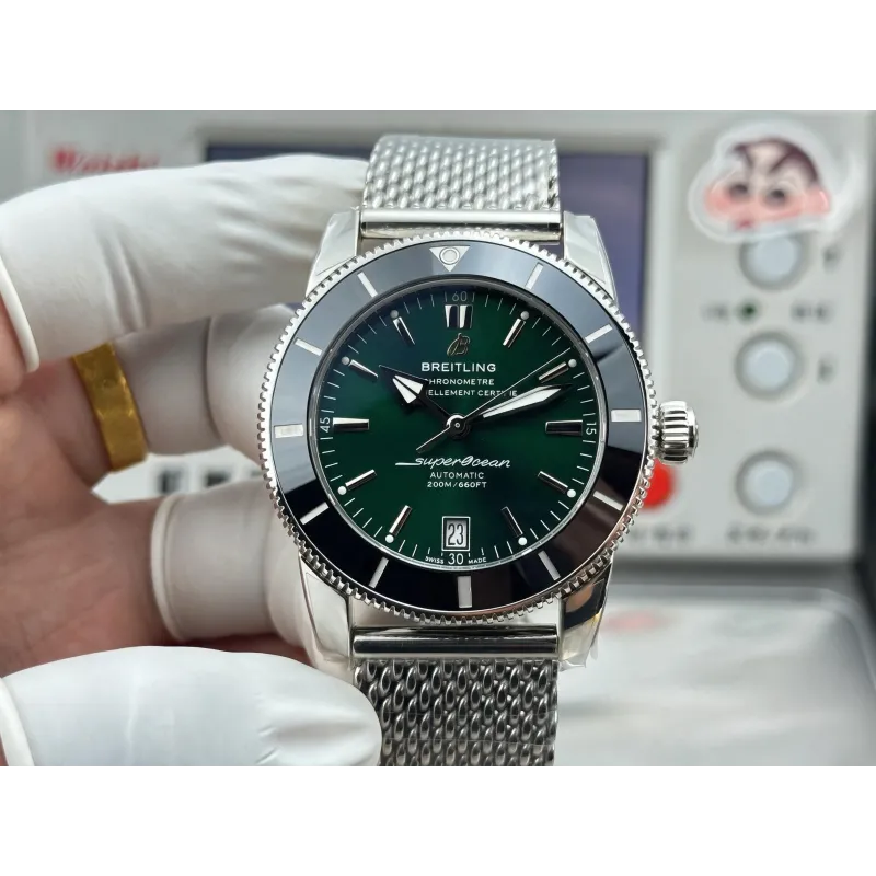 Breitling Superocean Heritage AB2010121L1A1 Replica - Green Dial Milanese Mesh