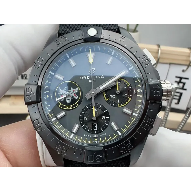 Breitling Avenger SB01472A1B1X1 Replica - Grey Dial Fluted Bezel