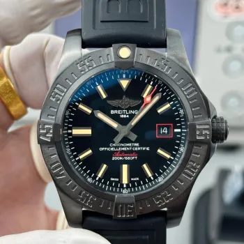 Breitling Avenger V1731010/BD12-155S Replica - Black Dial Fluted Bezel