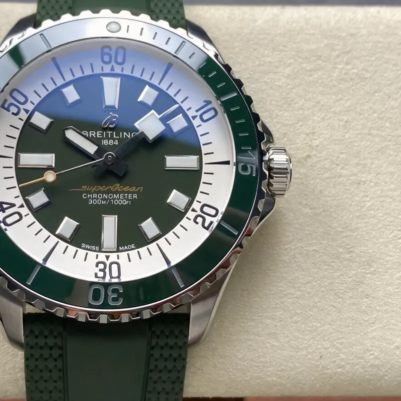 Breitling Superocean 42 A17375A31L1S1 Replica - Green Dial Rubber Strap