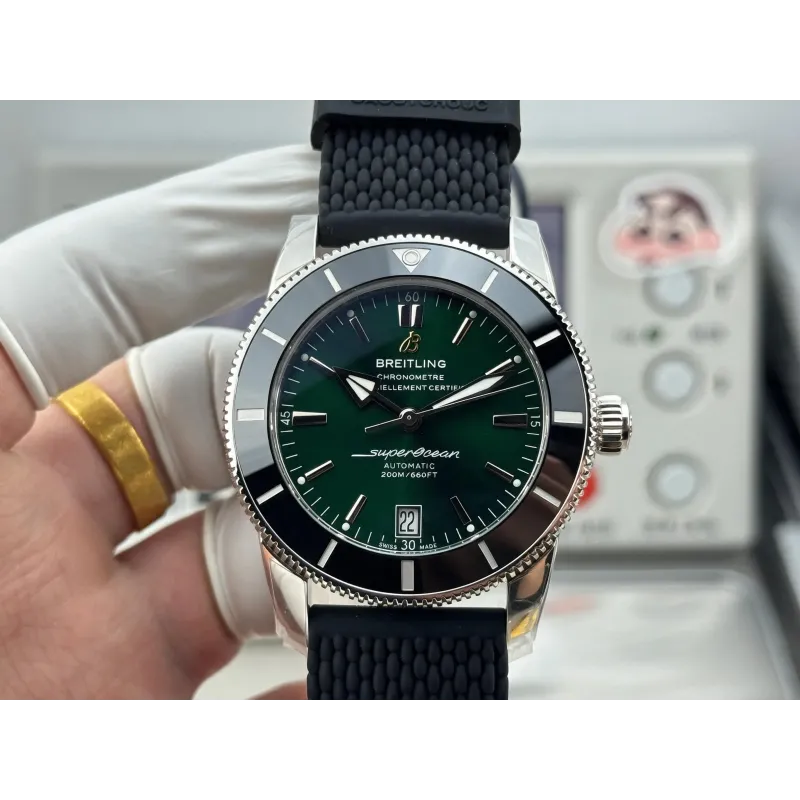 Breitling Superocean Heritage AB2010121L1S1 Replica - Green Dial Rubber Strap