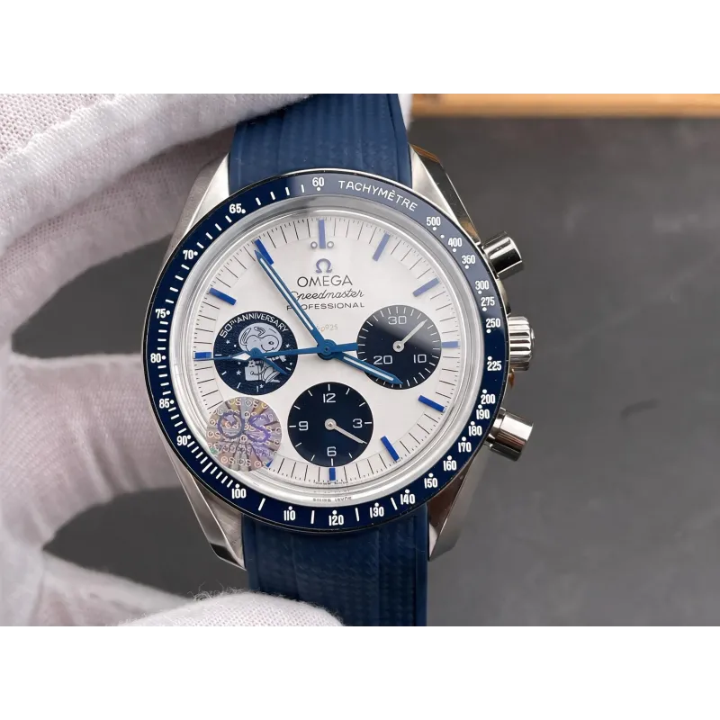Omega Speedmaster Silver Award Snoopy 310.32.42.50.02.001 Replica - Silver Dial