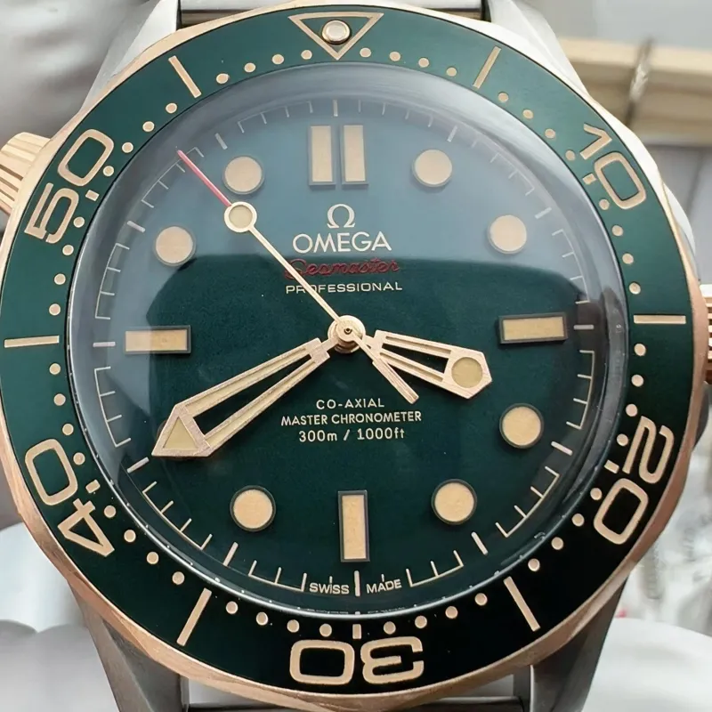 Omega Seamaster 210.92.42.20.10.001 Replica - Green Dial Fluted Bezel