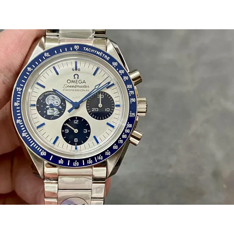 Omega Speedmaster Moonwatch Snoopy 310.32.42.50.02.001 Replica - Silver Dial