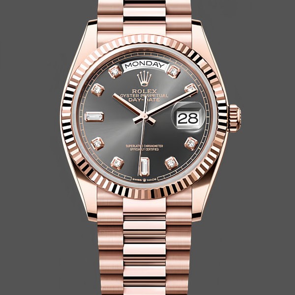Mens Rolex Submariner 40-16613T, 18K, Champagne Diamond Dial, Black Bezel, Gold Champagne Dial Replica Watch Image